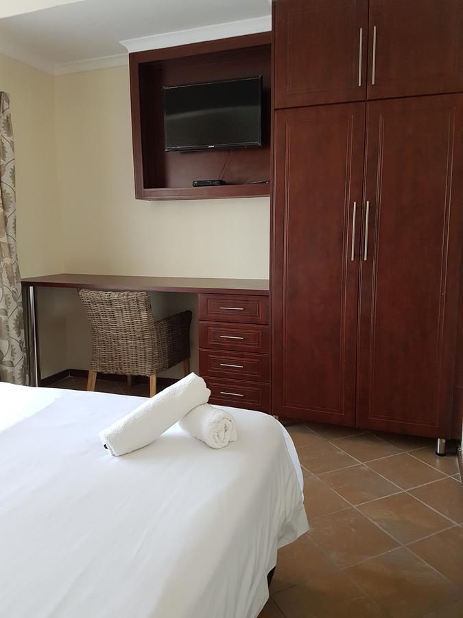 Ilawu Hotel Питърмарицбург Екстериор снимка