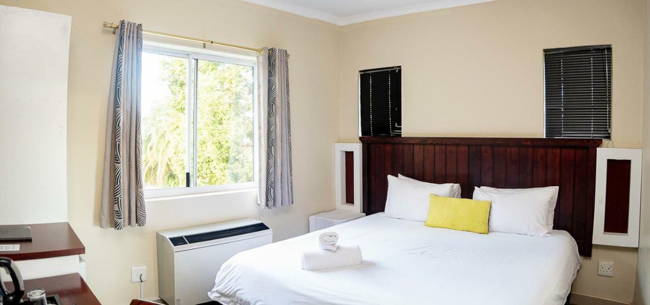 Ilawu Hotel Питърмарицбург Екстериор снимка
