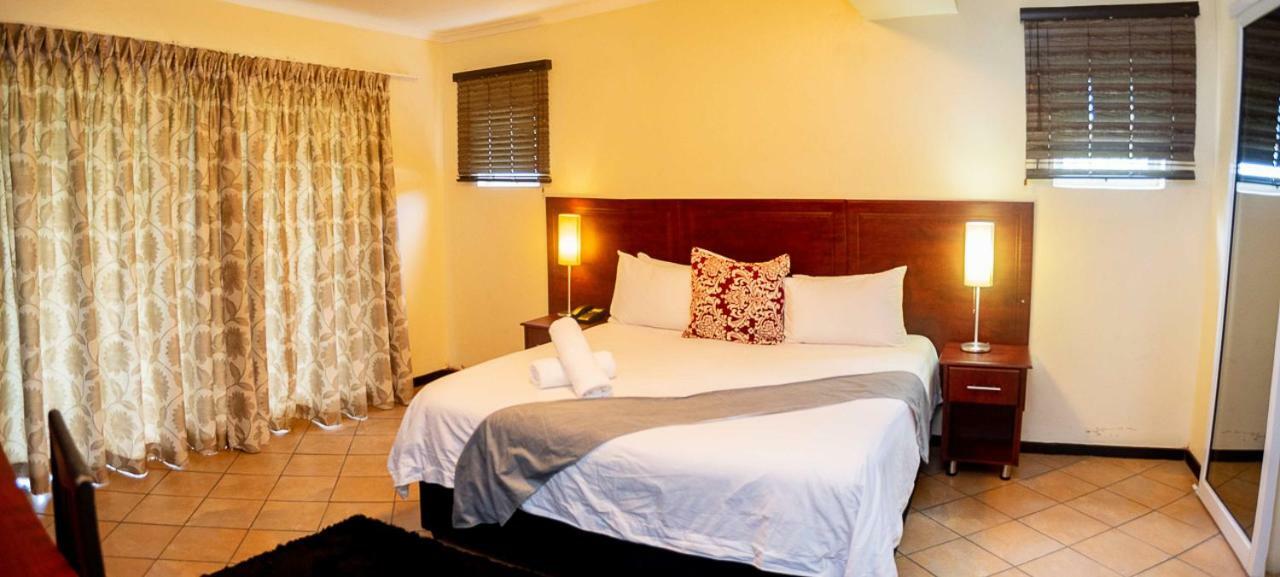 Ilawu Hotel Питърмарицбург Екстериор снимка