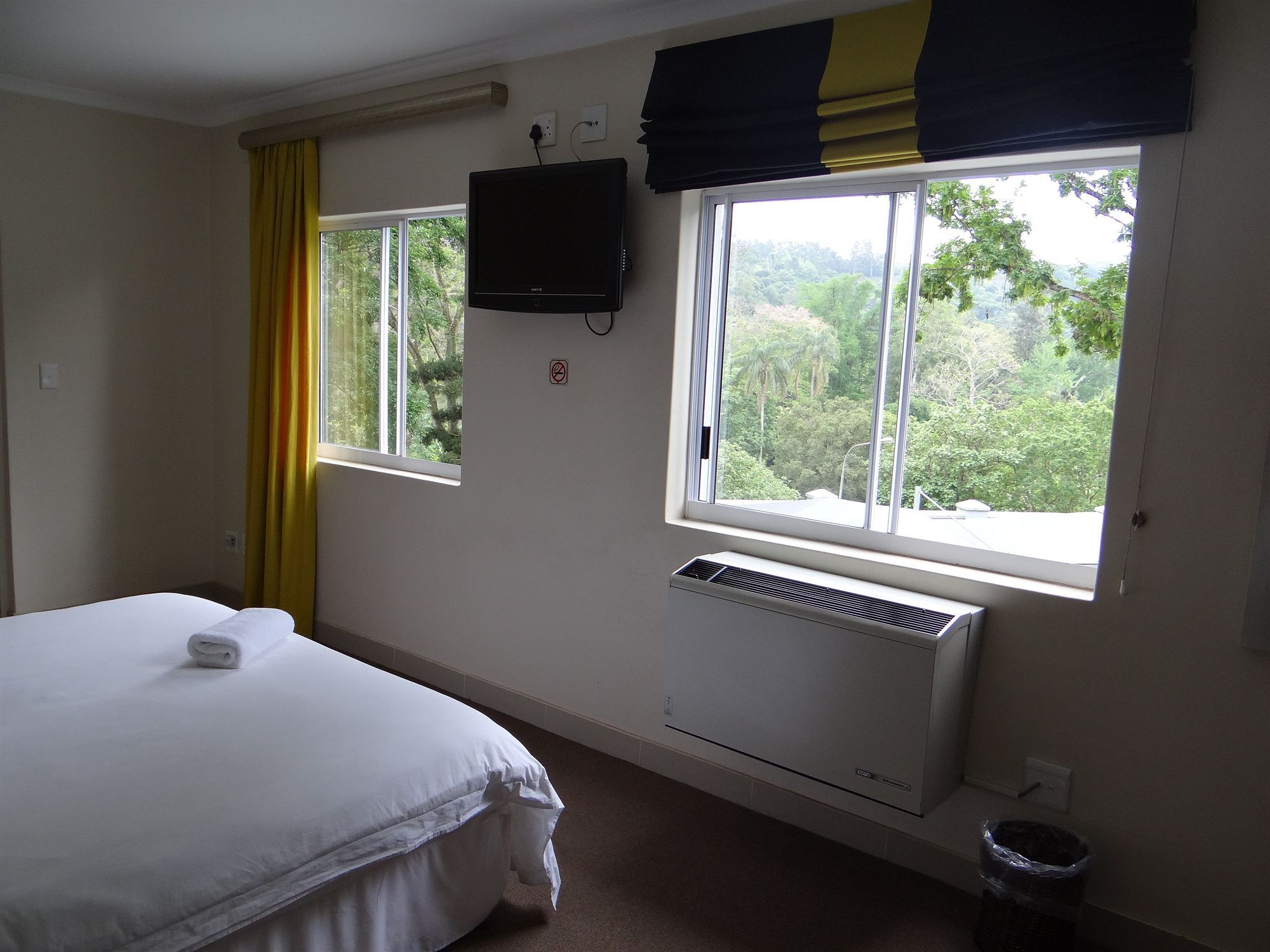 Ilawu Hotel Питърмарицбург Екстериор снимка